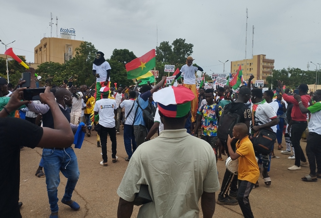 Burkina: Les manifestants à la place de la nation