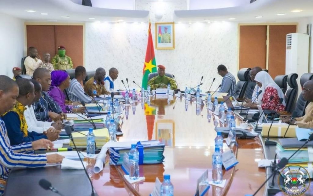 Conseil des ministres : le Gouvernement approuve la réforme des textes régissant la Chambre de Commerce et d’Industrie du Burkina Faso