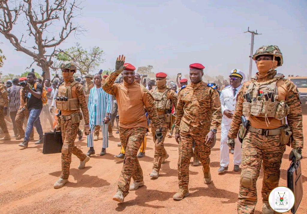 Complexe textile IRO-TEXBURKINA à Sourgou : une usine pour réhabiliter le tissu industriel au Centre-Ouest